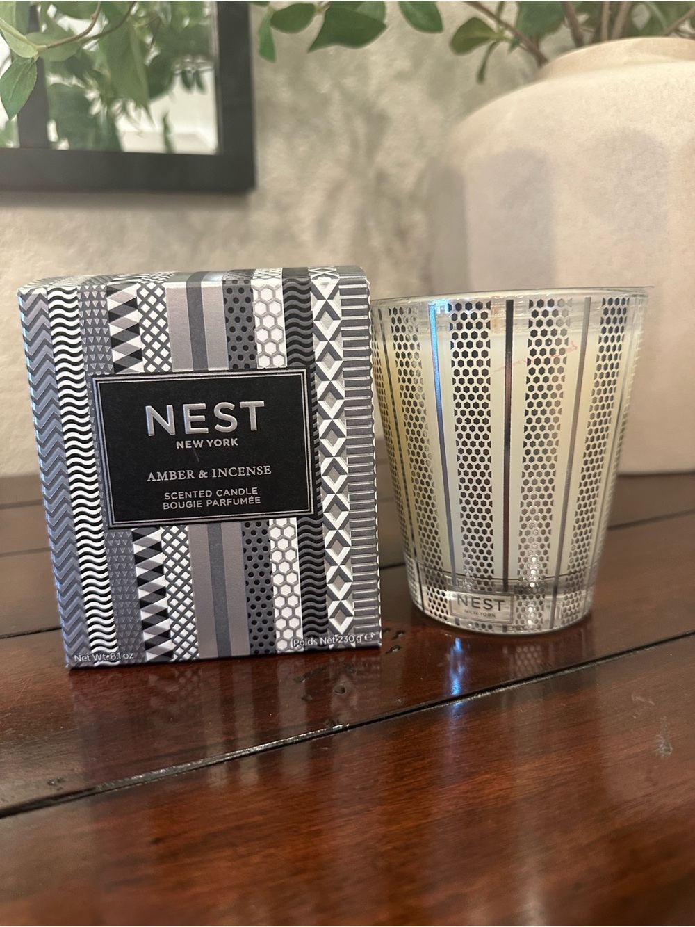 NEST Fragrances Amber & Incense Candle in Silver Decorative Glass